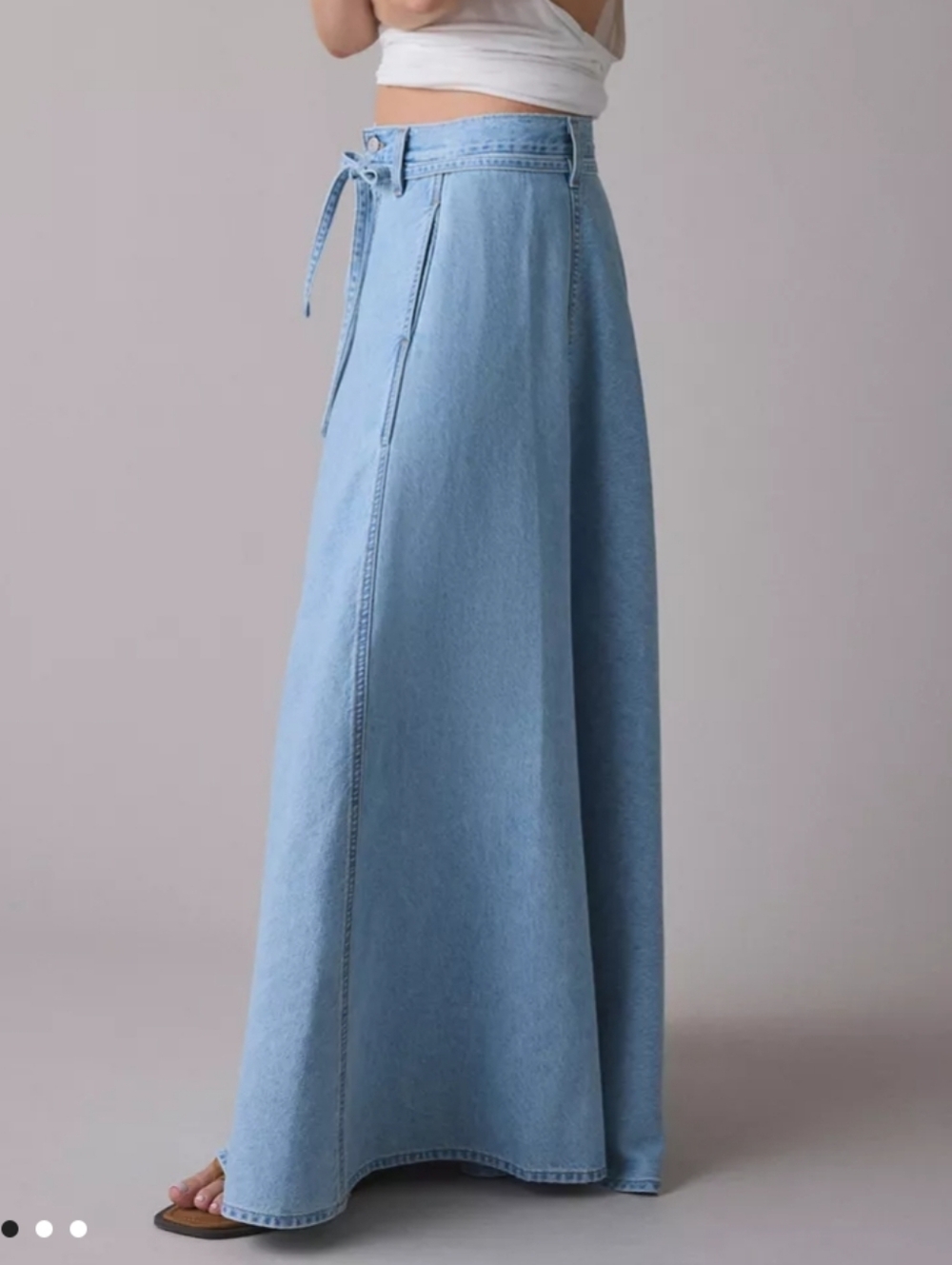 NWOT Levi's Xlong Light Wash Denim Skirt. Size 24. - Picture 12 of 13